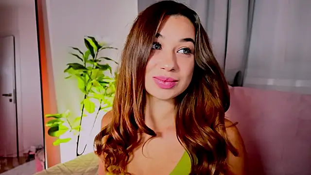 divetagrace online show from September 24, 8:56 pm