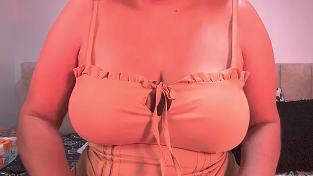 Snapshot of amber_demons2021 chatting on November 19, 10:10 pm amber demons2021 online show from November 19, 10:10 pm