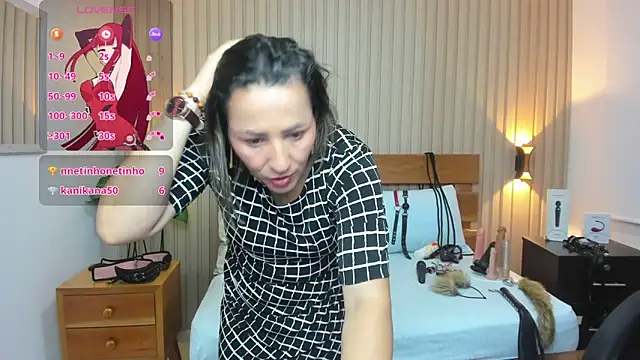 luciana ballesteros  online show from March 7, 3:18 pm