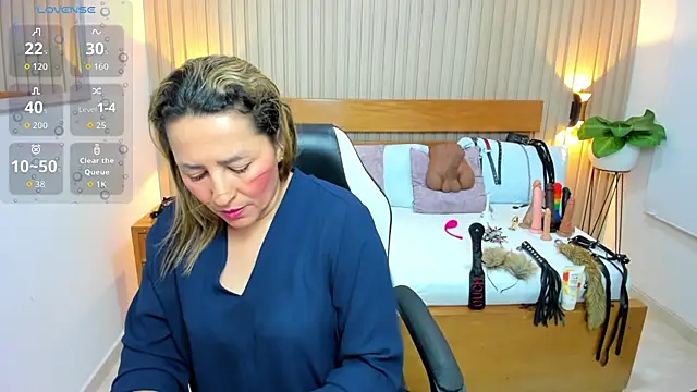 luciana ballesteros  online show from August 1, 12:26 pm
