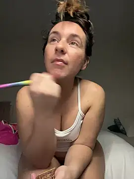 lyajoliee online show from January 13, 12:54 pm