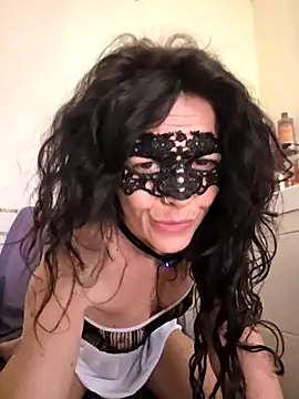 EmySkinny85 online show from May 6, 9:58 am