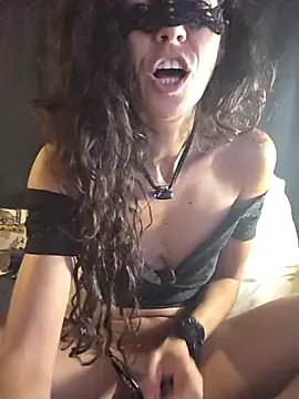 EmySkinny85 online show from July 17, 8:03 pm