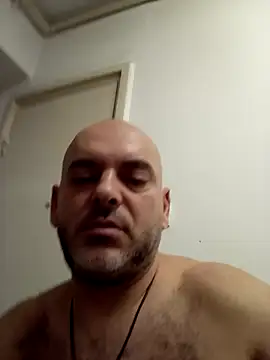 Snapshot of BartalesDaddy chatting on January 20, 7:57 pm BartalesDaddy online show from January 20, 7:57 pm