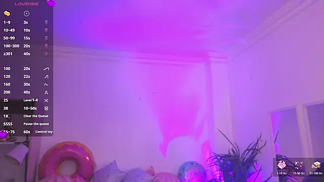 Snapshot of Aleejaa__ chatting on July 6, 11:29 am Aleejaa online show from July 6, 11:29 am