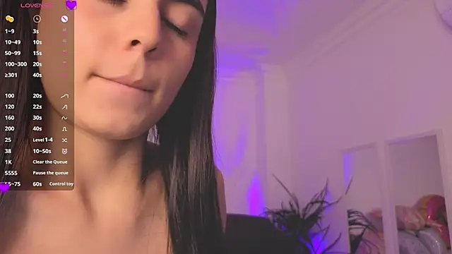 Snapshot of Aleejaa__ chatting on July 28, 3:21 pm Aleejaa online show from July 28, 3:21 pm