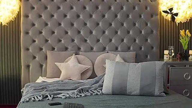 Snapshot of AmelyNoir chatting on January 25, 8:00 am AmelyNoir online show from January 25, 8:00 am