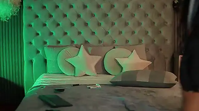 Snapshot of AmelyNoir chatting on March 7, 11:38 pm AmelyNoir online show from March 7, 11:38 pm