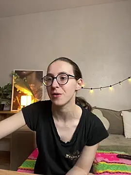 Snapshot of MartiniiSelenna chatting on May 5, 5:59 am MartiniiSelenna online show from May 5, 5:59 am