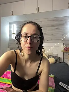 Snapshot of MartiniiSelenna chatting on May 23, 5:56 am MartiniiSelenna online show from May 23, 5:56 am