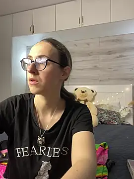 Snapshot of MartiniiSelenna chatting on June 11, 5:49 am MartiniiSelenna online show from June 11, 5:49 am