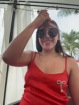 Snapshot of Rose-euphoria chatting on November 2, 1:46 pm Rose-euphoria online show from November 2, 1:46 pm