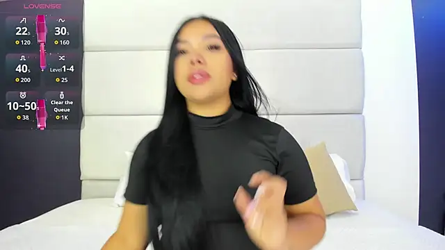 MarianaGarciaa   online show from May 27, 6:27 pm