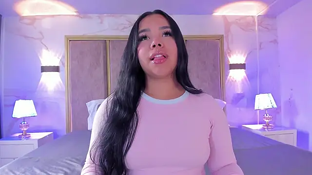 MarianaGarciaa   online show from June 13, 7:23 pm
