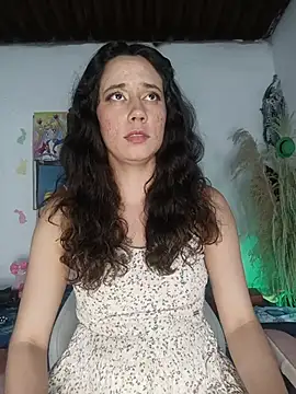 lovely kitt online show from May 21, 4:08 am