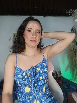 lovely kitt online show from June 7, 11:52 pm