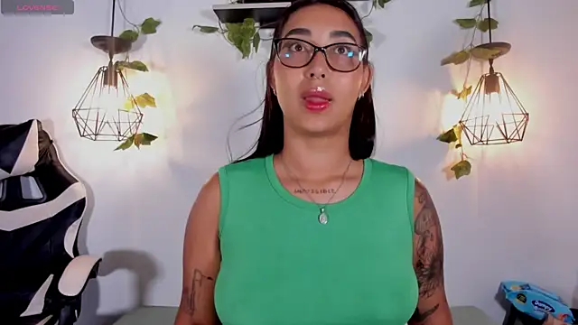 melanieecox online show from April 30, 11:31 pm