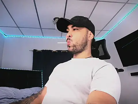 Sebas-hott online show from February 6, 10:24 pm