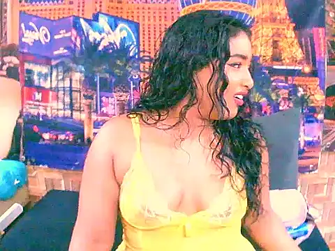 Snapshot of IndianAngel4u chatting on October 22, 5:41 am IndianAngel4u online show from October 22, 5:41 am