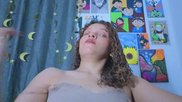 Snapshot of Ada_gales_ chatting on May 5, 4:31 am Ada gales online show from May 5, 4:31 am