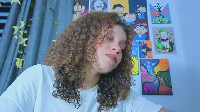 Snapshot of Ada_gales_ chatting on May 19, 2:40 am Ada gales online show from May 19, 2:40 am