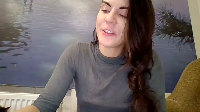 AliceTailor online show from December 4, 1:09 pm