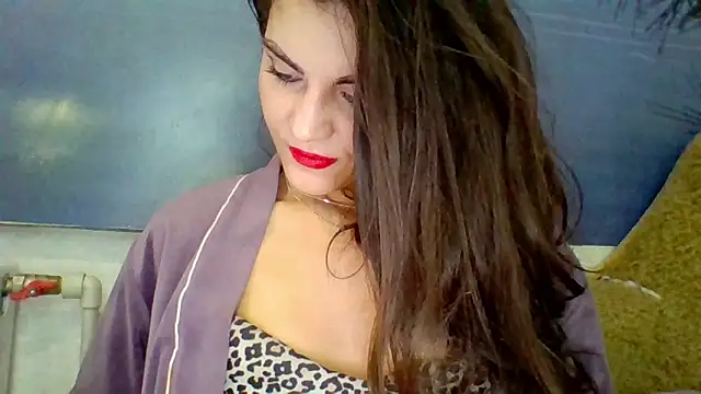 AliceTailor online show from June 22, 7:55 pm