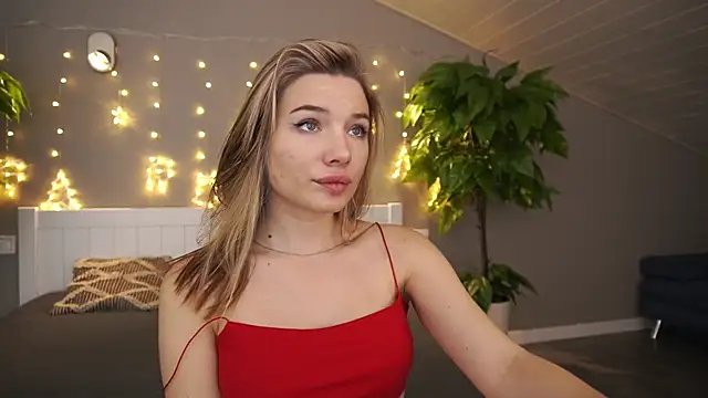 Snapshot of IceDanielles chatting on December 31, 2:03 pm IceDanielles online show from December 31, 2:03 pm