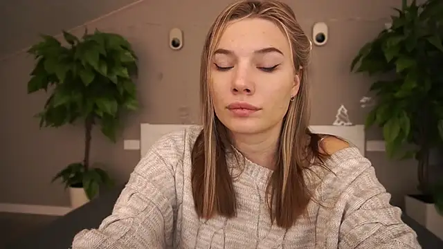 Snapshot of IceDanielles chatting on January 2, 2:57 pm IceDanielles online show from January 2, 2:57 pm