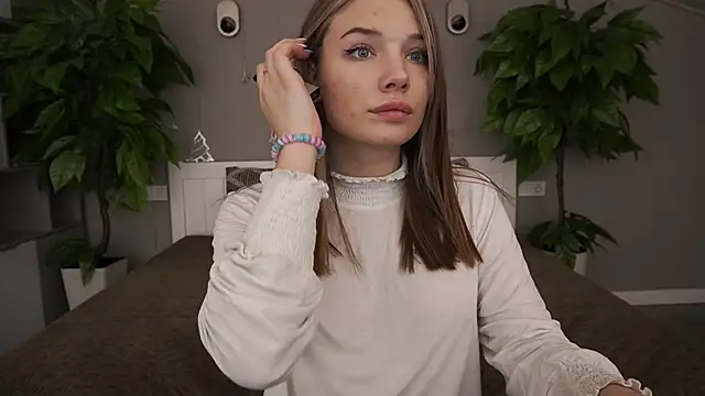 Snapshot of IceDanielles chatting on January 18, 2:23 pm IceDanielles online show from January 18, 2:23 pm