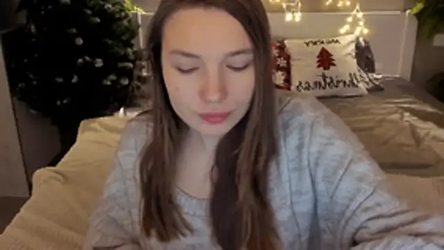 IceDanielles online show from January 10, 1:46 pm