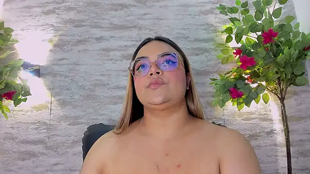 Snapshot of Celeste_Mcs_ chatting on October 25, 3:36 am Celeste Mcs online show from October 25, 3:36 am