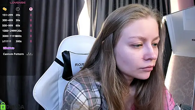 Snapshot of Polumna_cute chatting on February 19, 1:07 pm Polumna cute online show from February 19, 1:07 pm