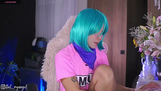 Snapshot of Bella-Franco chatting on June 17, 2:07 pm Bella-Franco online show from June 17, 2:07 pm
