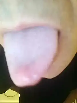 Snapshot of MATTIS11 chatting on February 13, 5:11 pm MATTIS11 online show from February 13, 5:11 pm