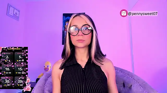 Snapshot of penny_sweett_ chatting on March 2, 2:19 am penny sweett online show from March 2, 2:19 am