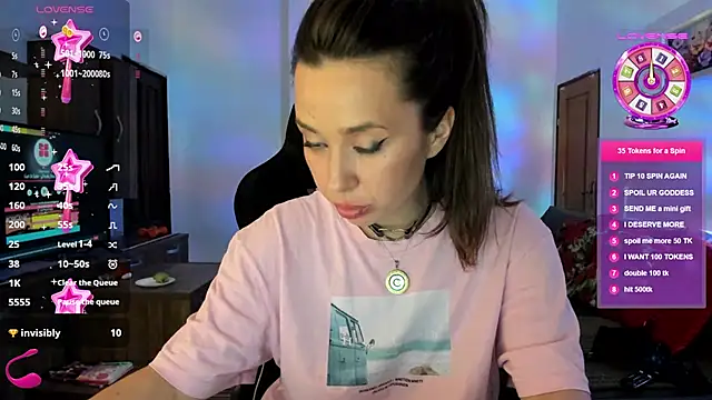 Snapshot of PlayfulGoddess chatting on March 4, 6:39 pm PlayfulGoddess online show from March 4, 6:39 pm