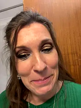 Lwhite1 online show from October 11, 9:02 pm