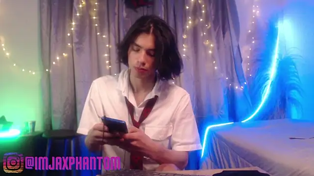 Snapshot of Jaxxxon_Levy chatting on December 5, 8:22 am Jaxxxon Levy online show from December 5, 8:22 am