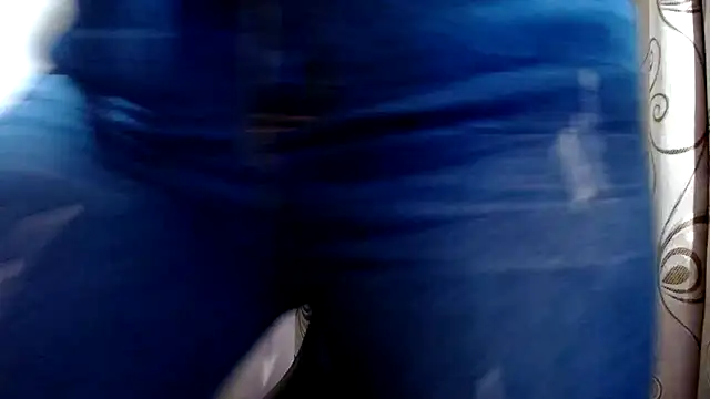 merlinaadams  online show from March 11, 2:10 am