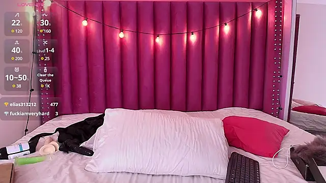 littleebonny online show from January 16, 4:39 pm