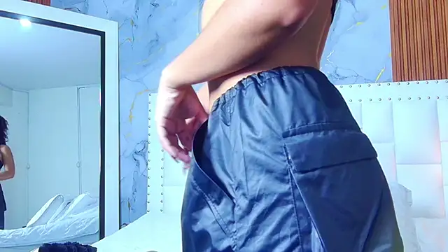 littleebonny online show from March 3, 7:49 pm