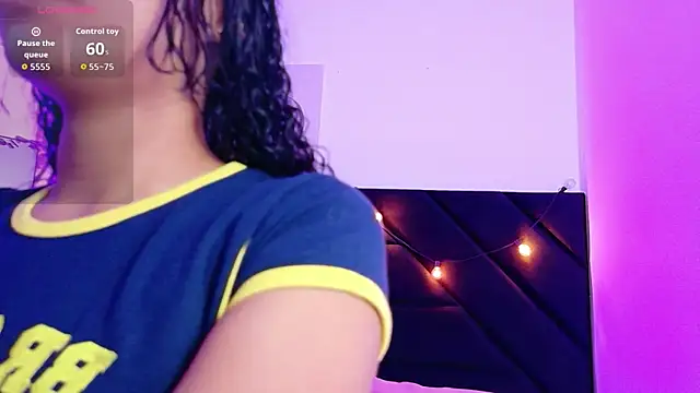 littleebonny online show from June 26, 12:53 pm