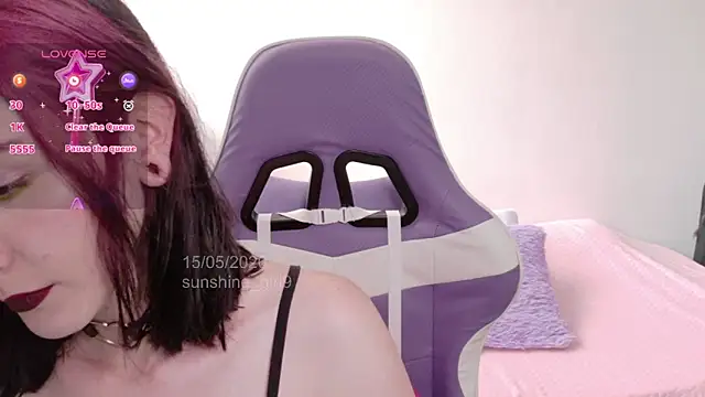 Snapshot of sunshine_girl9 chatting on May 15, 7:54 pm sunshine girl9 online show from May 15, 7:54 pm