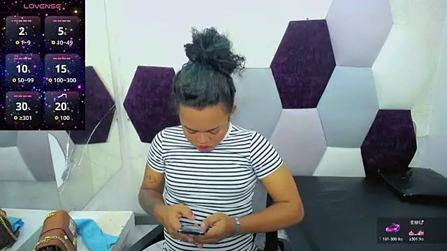 KayleighDreams  online show from February 22, 2:34 am