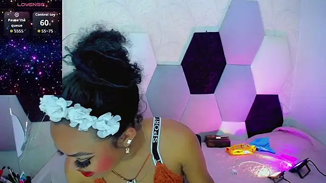 KayleighDreams  online show from February 24, 12:25 pm