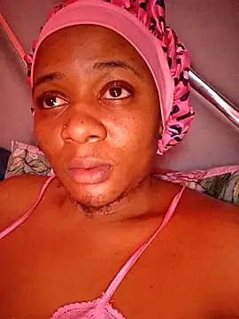 Snapshot of CocoBootyyy chatting on November 18, 3:01 am CocoBootyyy online show from November 18, 3:01 am