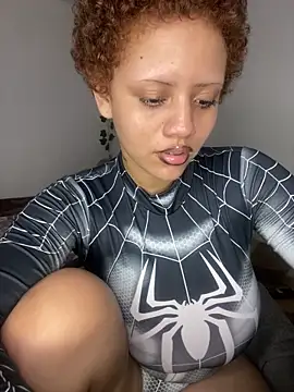 Snapshot of Charlotee_ chatting on March 6, 11:34 pm Charlotee online show from March 6, 11:34 pm