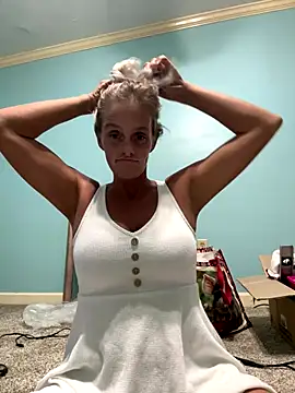 Snapshot of vixendoll87 chatting on September 20, 10:22 pm vixendoll87 online show from September 20, 10:22 pm