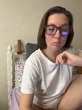 BeatriceTender online show from April 27, 6:06 pm